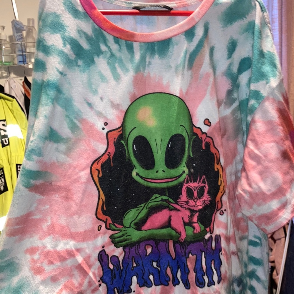 Tye dye graphic tee shirt